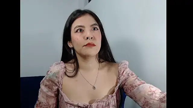 Snapshot of EloiseJun chatting on 04.26.26 EloiseJun online show from 04.26.26