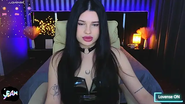 Neyla Charm online show from 02.11.26