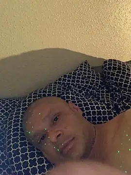 Snapshot of NiftyCaptain3 chatting on 09.20.25 NiftyCaptain3 online show from 09.20.25