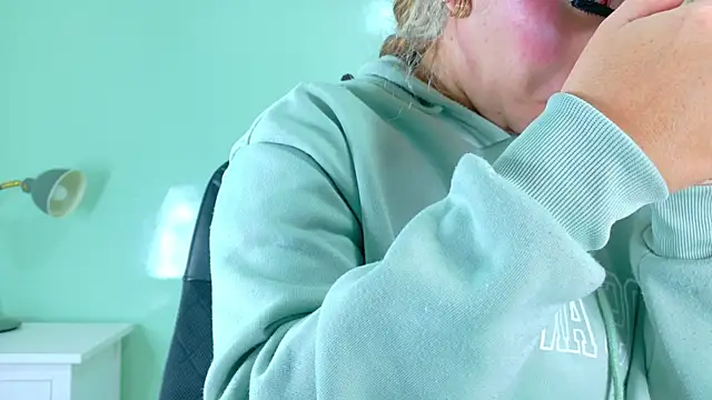 BelaMiller  online show from 10.25.25