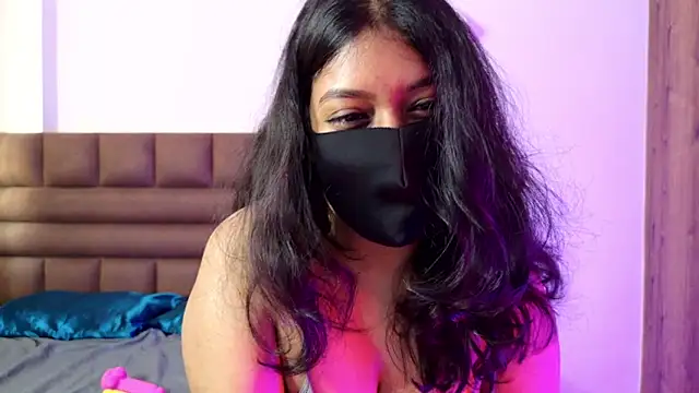 Gulaboo100 online show from 11.13.25