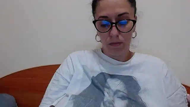 Snapshot of jollene chatting on 06.07.26 jollene online show from 06.07.26