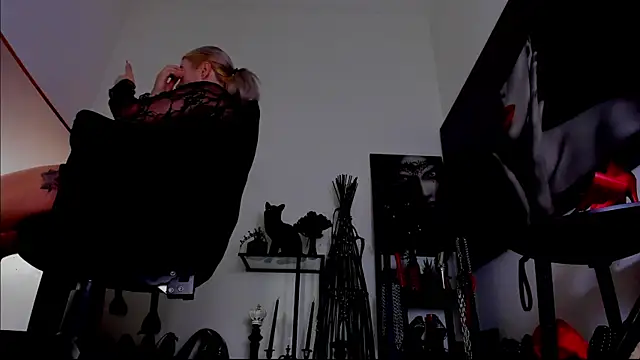 demisweet online show from 02.13.26