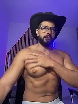 Snapshot of magnumchris chatting on 02.12.26 magnumchris online show from 02.12.26