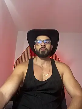 Snapshot of magnumchris chatting on 02.14.26 magnumchris online show from 02.14.26