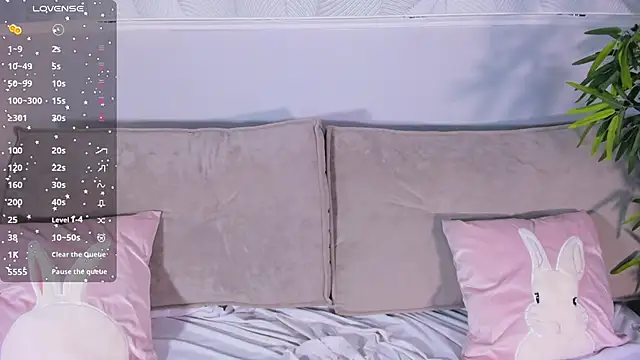 Molly Platt online show from 09.30.25