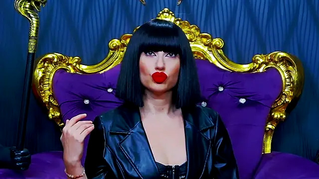 LaraMaeve online show from 11.20.25