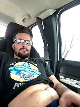 Snapshot of Lilbig_24 chatting on 11.25.25 Lilbig 24 online show from 11.25.25