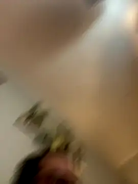 Snapshot of Lilbig_24 chatting on 12.18.25 Lilbig 24 online show from 12.18.25