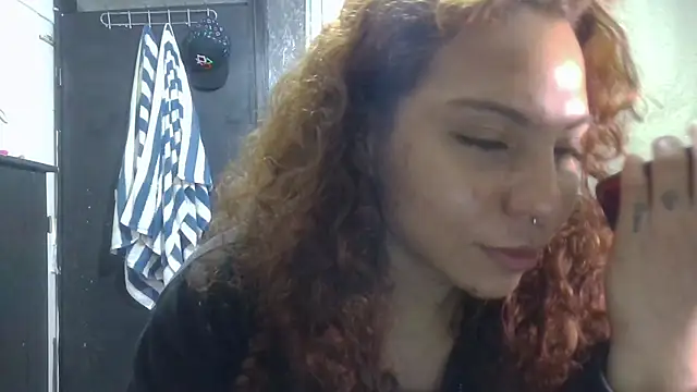 Snapshot of VioletV chatting on 05.23.26 VioletV online show from 05.23.26