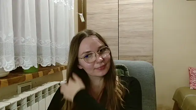 LooveELLYx online show from 11.16.25