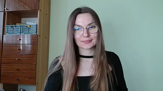 LooveELLYx online show from 02.23.26