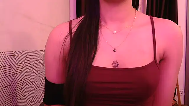 Snapshot of Tathiraa chatting on 02.27.26 Tathiraa online show from 02.27.26