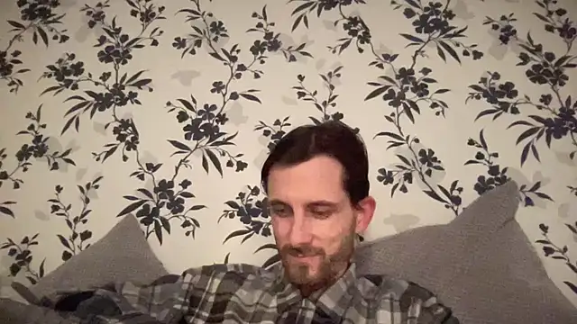 Snapshot of Big8inchUncutCock chatting on 05.15.26 Big8inchUncutCock online show from 05.15.26