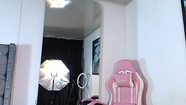 GraceWallace  online show from 02.08.26