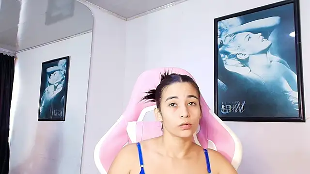 Snapshot of GraceWallace_ chatting on 07.29.26 GraceWallace online show from 07.29.26