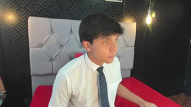 Thiago Kozak online show from 11.08.25