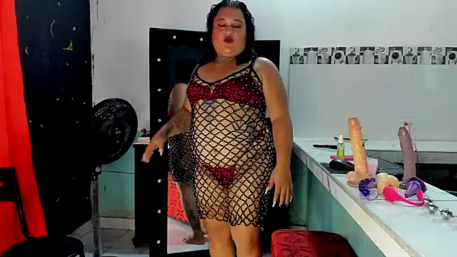 Kat Valen online show from 10.28.25