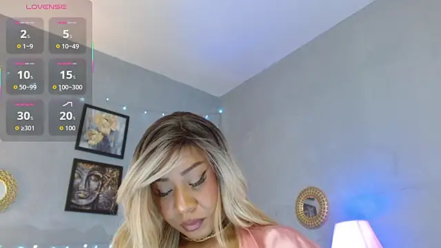 Corinndupontx online show from 10.10.25