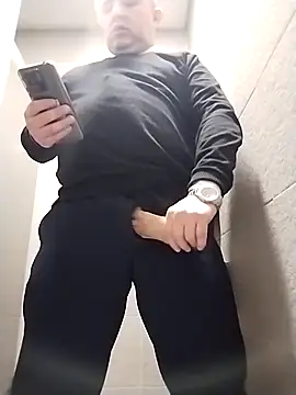 BigCristh79 online show from 04.17.26