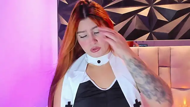 megan whitee   online show from 04.08.26