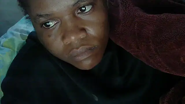 Snapshot of sexythae32 chatting on 09.10.25 sexythae32 online show from 09.10.25