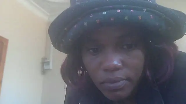 Snapshot of sexythae32 chatting on 11.12.25 sexythae32 online show from 11.12.25