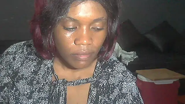 Snapshot of sexythae32 chatting on 11.16.25 sexythae32 online show from 11.16.25