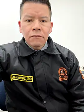 Manu0586 online show from 10.11.25