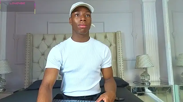Snapshot of CharlesBrown_ chatting on 05.08.26 CharlesBrown online show from 05.08.26