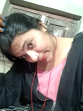 Snapshot of couple_71 chatting on 12.04.25 couple 71 online show from 12.04.25