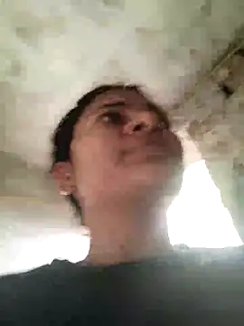 Snapshot of couple_71 chatting on 12.15.25 couple 71 online show from 12.15.25