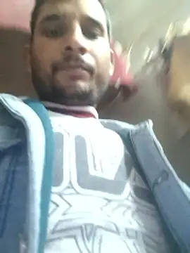 Snapshot of couple_71 chatting on 01.12.26 couple 71 online show from 01.12.26