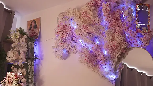 Snapshot of Miila_snow chatting on 10.27.25 Miila snow online show from 10.27.25