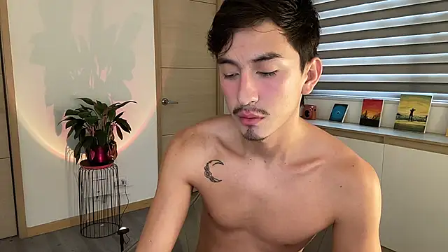 sweettaaron01 online show from 10.18.25