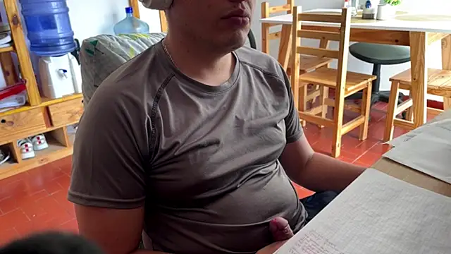 Haustin202 online show from 10.30.25