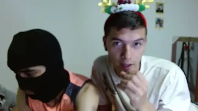 Maiki Foxx online show from 11.22.25