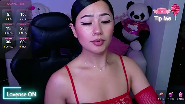 evelyn ch  online show from 11.08.25