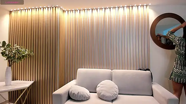 SarahYates online show from 04.05.26