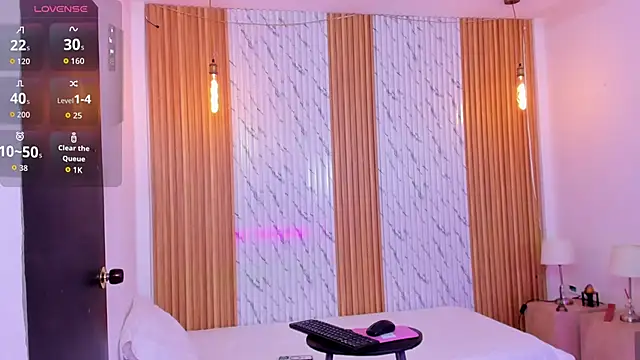 thomas walker0 online show from 10.27.25