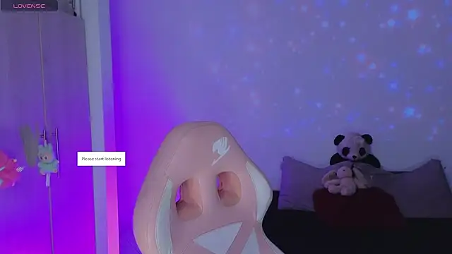 Snapshot of Moonlightt_21 chatting on 10.05.25 Moonlightt 21 online show from 10.05.25