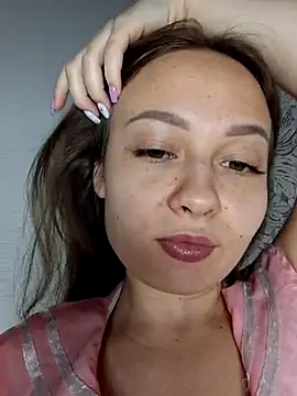 Olivia OliV online show from 06.04.26