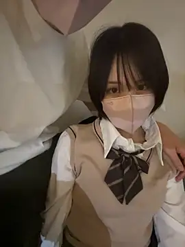 Snapshot of rikuroo123 chatting on 10.27.25 rikuroo123 online show from 10.27.25