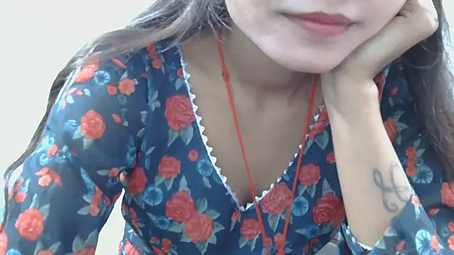 Snapshot of Aarti_misty71 chatting on 09.28.25 Aarti misty71 online show from 09.28.25