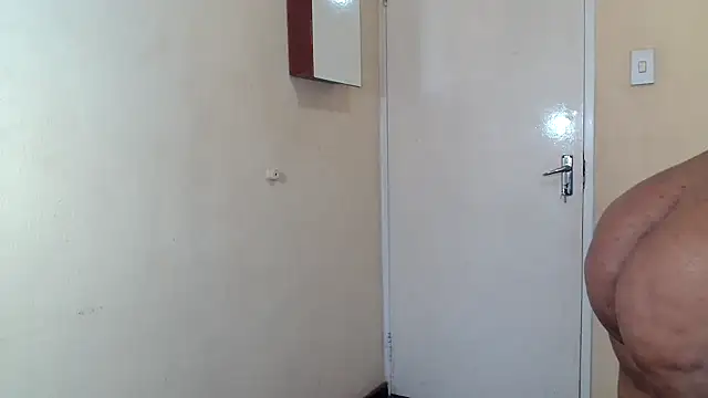 HugeTitisxx online show from 03.20.26