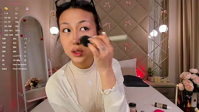 Nelly Kimm online show from 03.09.26