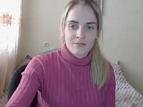 Snapshot of JayeTyler chatting on 12.15.25 JayeTyler online show from 12.15.25