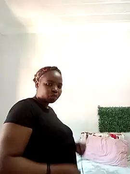 ShySexyBaddiexx online show from 10.16.25