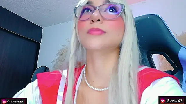 JulietaDavis online show from 04.12.26