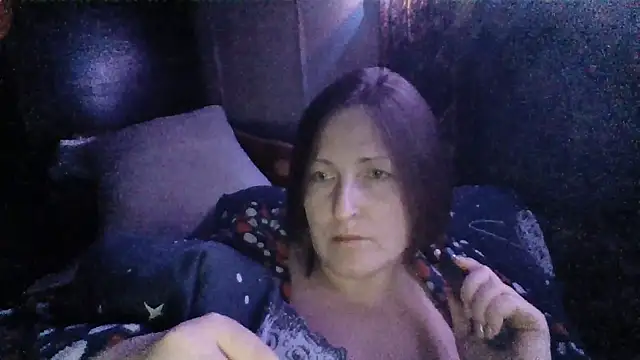 Snapshot of AllaSowinskaya chatting on 04.08.26 AllaSowinskaya online show from 04.08.26